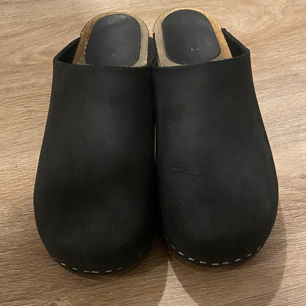 Sandgren Nubuck Clogs